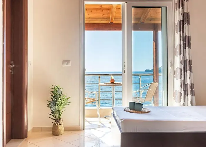 Potam'sea Bliss 36- Front, Sun Beds & Parking Apartment