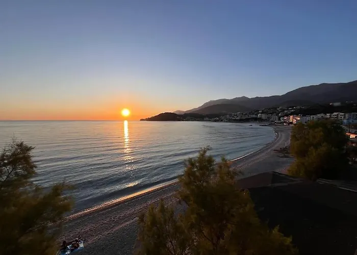 Potam'sea Bliss 36- Front, Sun Beds & Parking Apartment Himarë